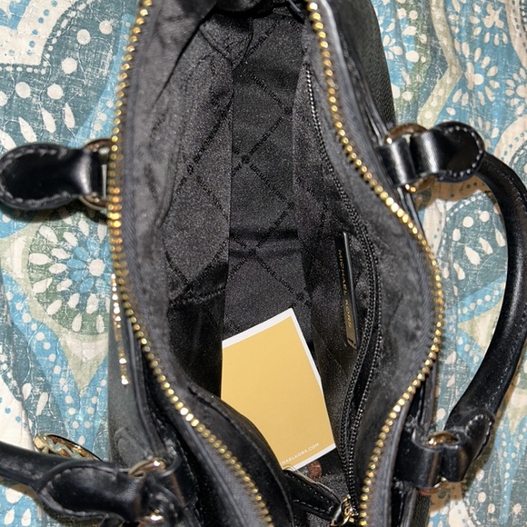 Michael Kors purse - Picture 5 of 6